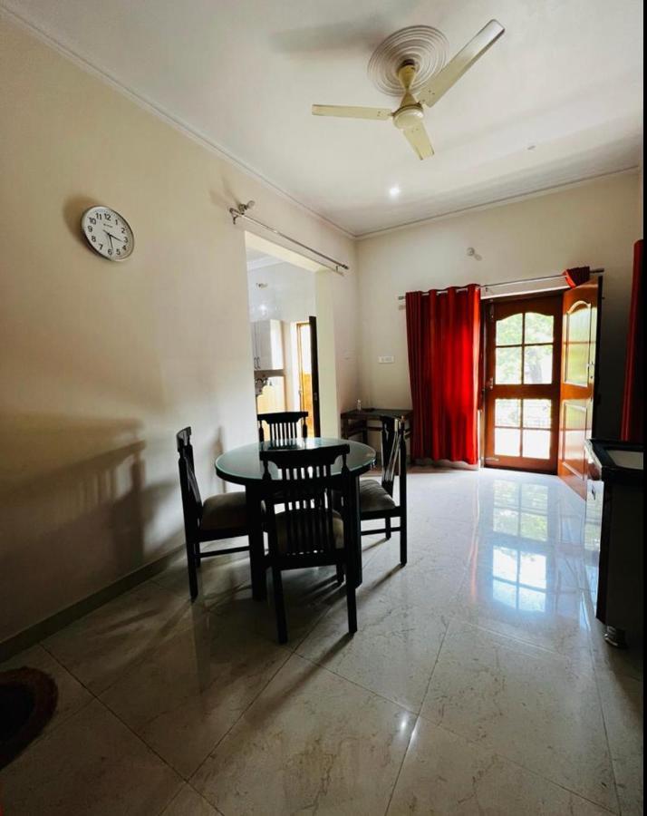 Kaashi Flora Villa Varanasi Exterior foto